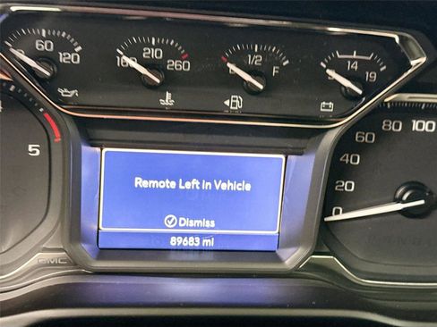 Used 2022 GMC Sierra 2500 SLT w/ SLT Convenience Package image 3