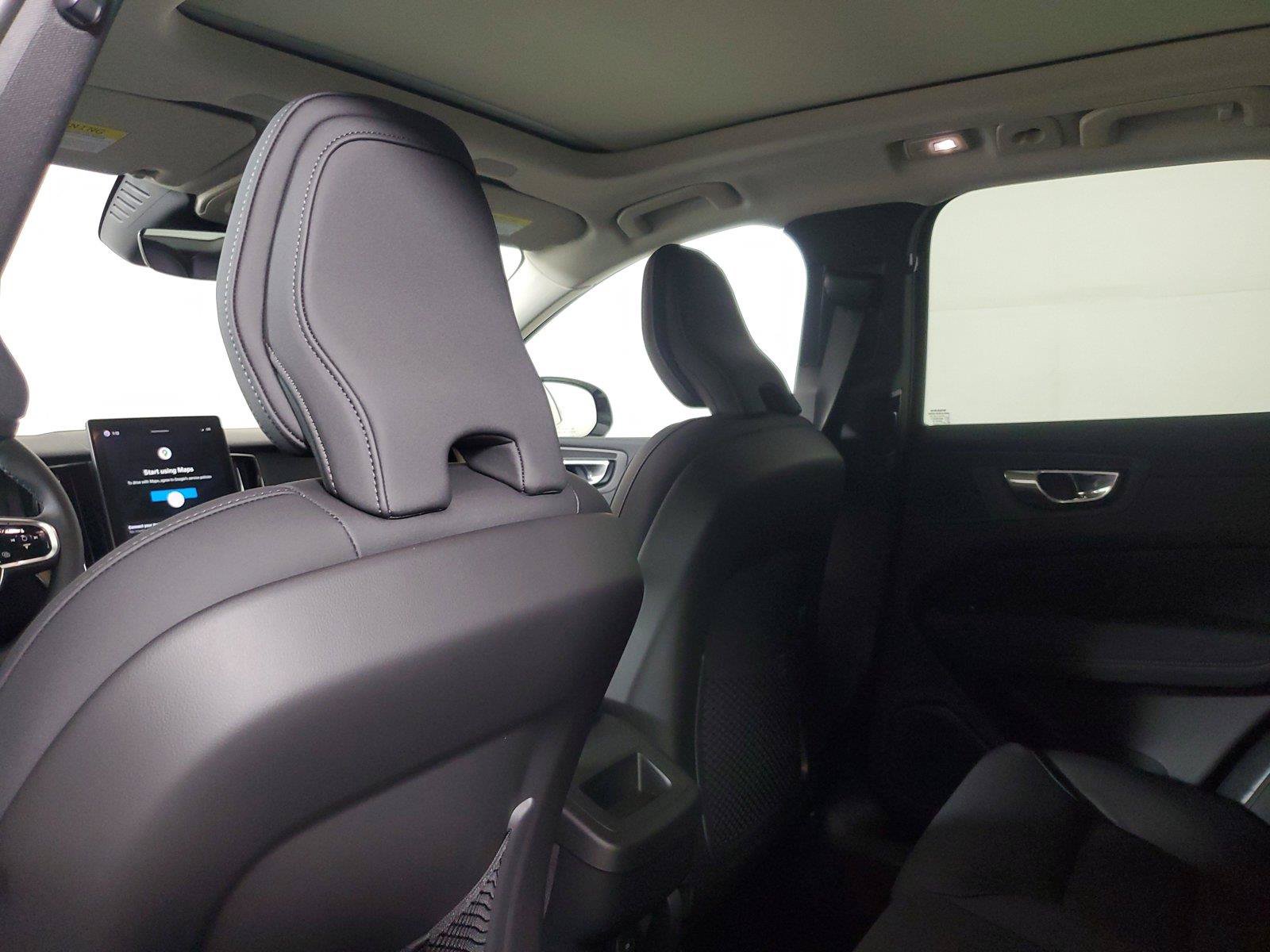 New 2027 Volvo XC60 B5 Core AWD/4WD image 14