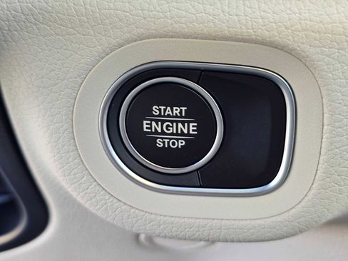 New 2026 Mercedes-Benz GLE 450e 4MATIC image 34
