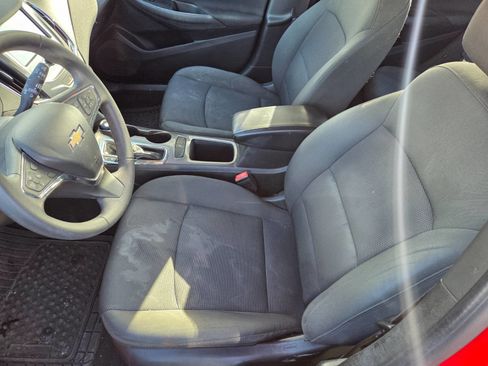 Used 2017 Chevrolet Cruze LT w/ Convenience Package image 8