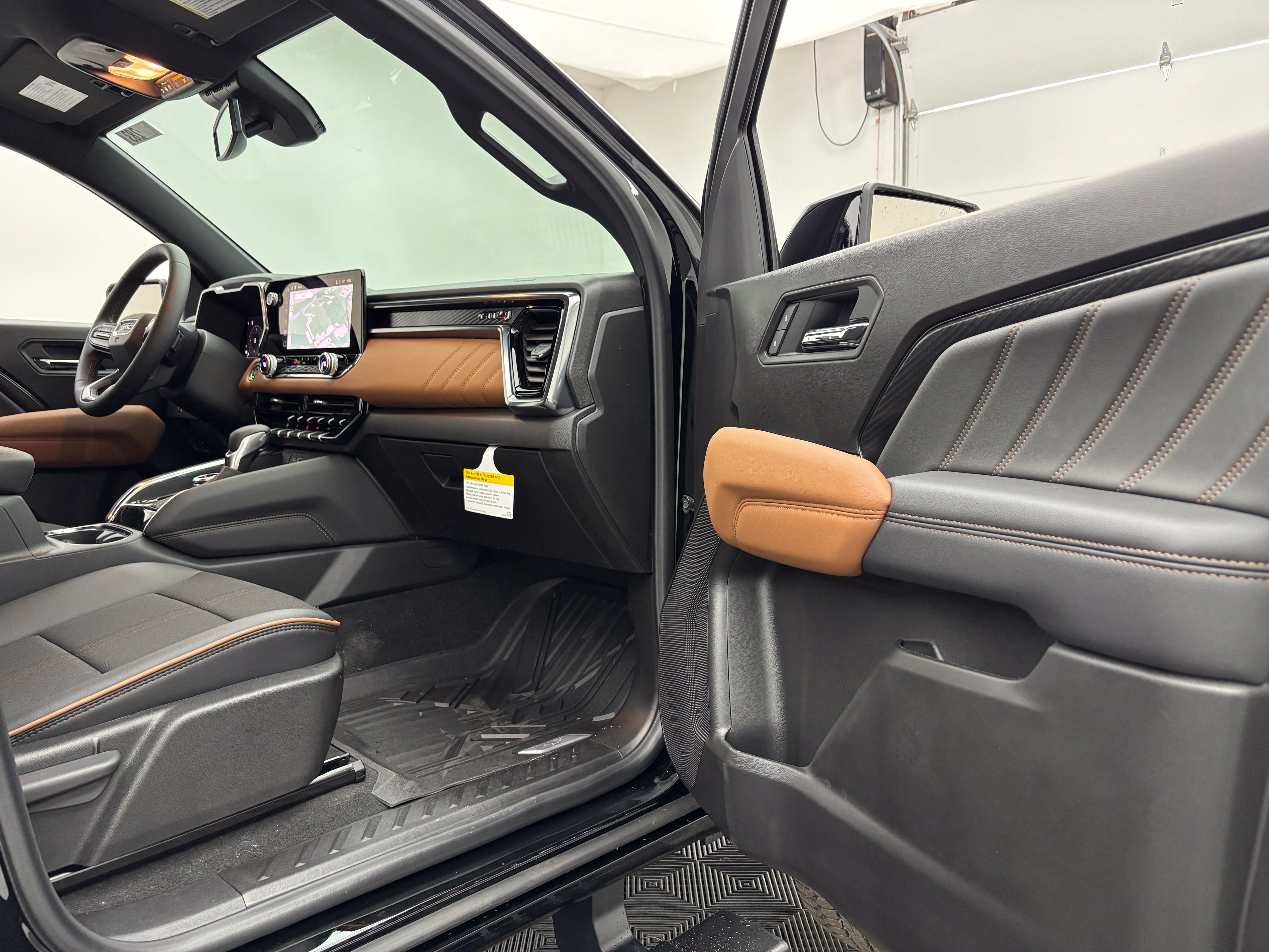 New 2026 GMC Canyon AT4 w/ Nightfall Essentials Package AWD/4WD image 31