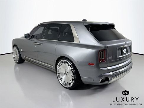 Used 2023 Rolls-Royce Cullinan image 9