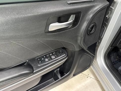 Used 2020 Dodge Charger SXT AWD/4WD image 8