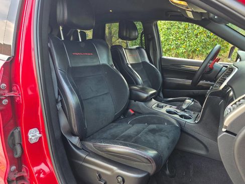 Used 2017 Jeep Grand Cherokee Trailhawk image 38