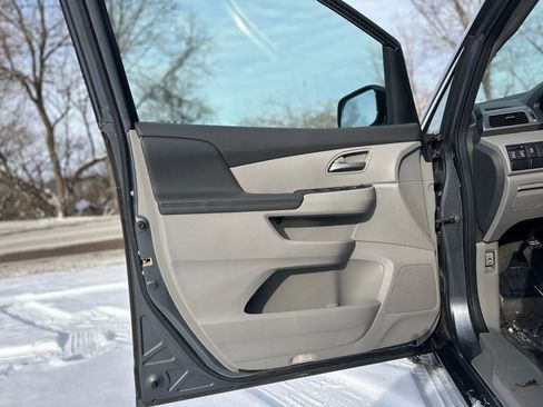 Used 2011 Honda Odyssey EX image 15