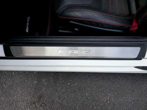 Used 2017 Mercedes-Benz SLC 43 AMG image 17