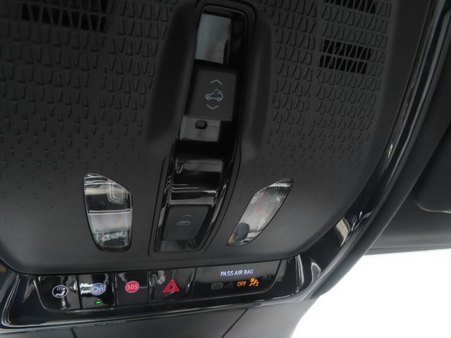 Certified 2024 Cadillac Lyriq Sport AWD/4WD image 34