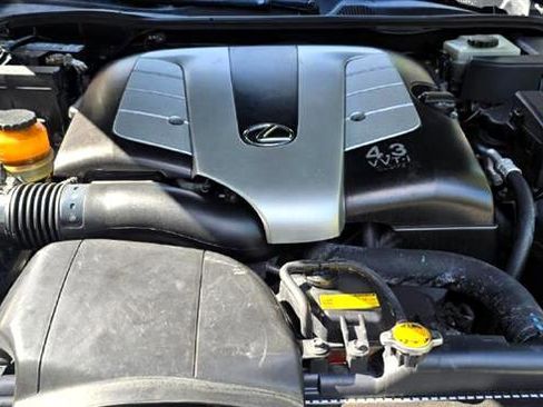 Used 2002 Lexus SC 430 Convertible image 13