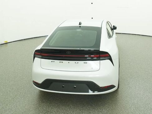New 2026 Toyota Prius XLE image 7