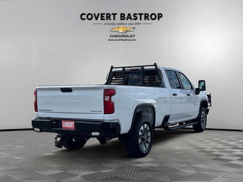 Used 2025 Chevrolet Silverado 2500 Custom w/ Custom Value Package AWD/4WD image 5