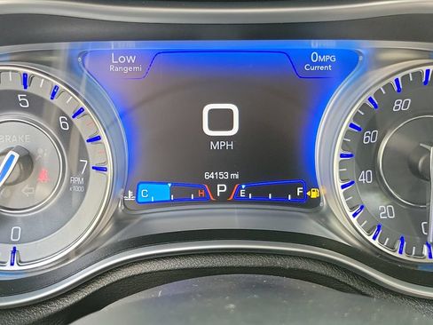 Used 2022 Chrysler 300 Touring L RWD image 30
