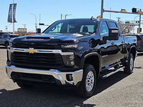 Used 2025 Chevrolet Silverado 2500 LT w/ Convenience Package image 1