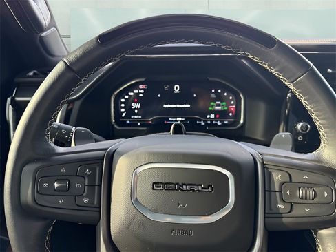 Used 2024 GMC Sierra 1500 Denali Ultimate image 12