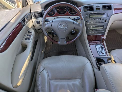 Used 2002 Lexus ES 330 image 16