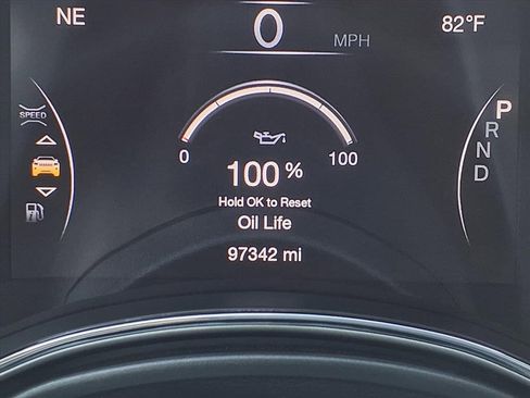 Used 2020 Jeep Grand Cherokee Altitude image 33