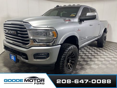 Used 2022 RAM 2500 Limited AWD/4WD image 4