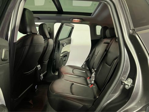 Used 2022 Jeep Compass Latitude w/ Sun and Sound Group image 24