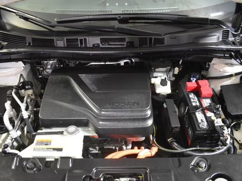 Certified 2023 Nissan Leaf SV Plus FWD image 37