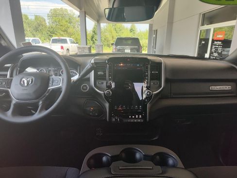 Used 2025 RAM 2500 Big Horn AWD/4WD image 10