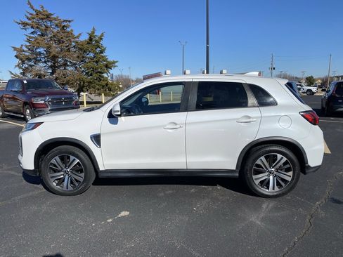 Used 2021 Mitsubishi Outlander Sport SE image 6