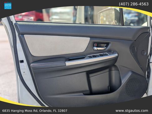 Used 2017 Subaru Crosstrek 2.0i Premium w/ Moonroof Package AWD/4WD image 11