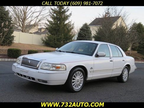 Used 2010 Mercury Grand Marquis LS image 1
