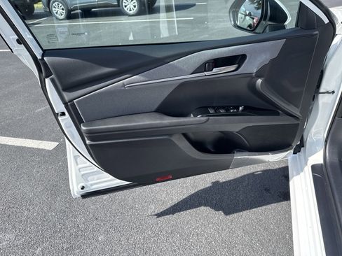 New 2025 Toyota Camry LE w/ Convenience Package FWD image 24