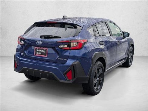 Used 2025 Subaru Crosstrek 2.0i image 5
