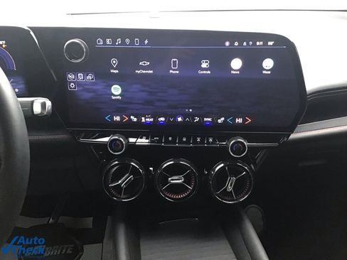 Used 2024 Chevrolet Blazer EV RS image 39