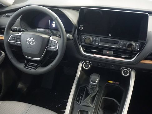 New 2026 Toyota Grand Highlander AWD image 33