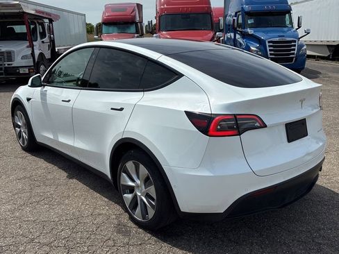 Used 2021 Tesla Model Y Long Range AWD/4WD image 4