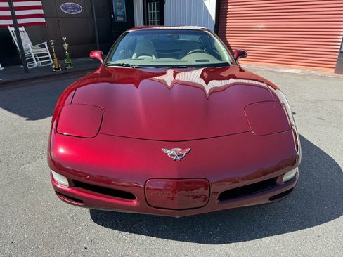Used 2003 Chevrolet Corvette Coupe w/ Preferred Equipment Group image 4