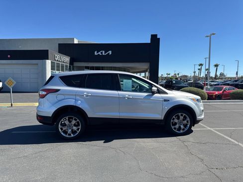Used 2017 Ford Escape SE AWD/4WD image 5