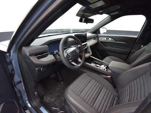 New 2026 Ford Explorer ST-Line image 8