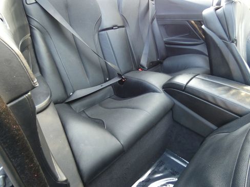 Used 2012 BMW 650i Convertible image 40