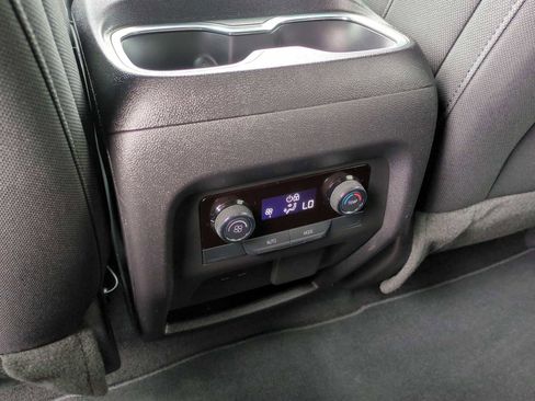 Used 2026 Chevrolet Traverse LT w/ Driver Confidence Package image 20