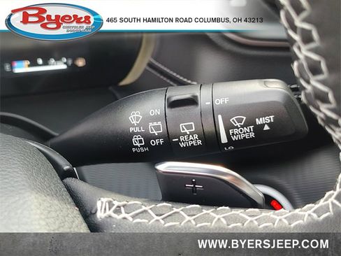 New 2025 Jeep Grand Cherokee Altitude image 21