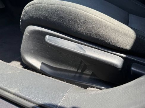 Used 2018 Honda Accord LX image 36