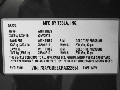 Used 2024 Tesla Model Y Long Range image 7