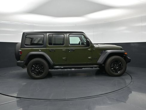 Used 2021 Jeep Wrangler Unlimited Sport AWD/4WD image 24