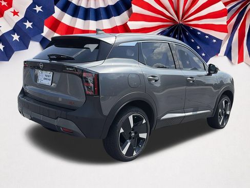 Certified 2025 Nissan Kicks SR FWD image 5