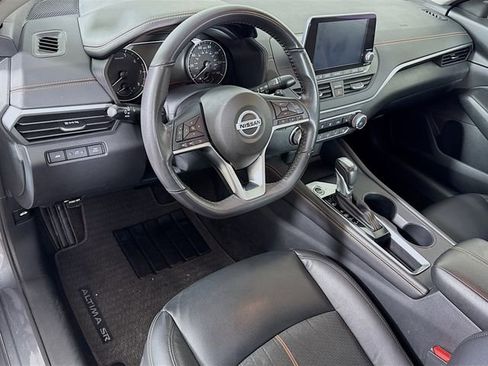 Certified 2022 Nissan Altima 2.5 SR w/ Midnight Edition Package image 11