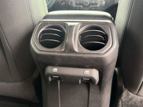 Used 2020 Jeep Gladiator Sport w/ Quick Order Package 24S image 23