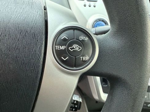 Used 2013 Toyota Prius V Three image 20