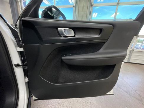 Used 2023 Volvo XC40 Recharge Plus AWD/4WD image 28