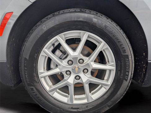 Used 2023 Chevrolet Equinox LT image 9