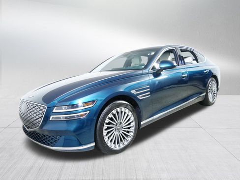 Used 2023 Genesis G80 image 3