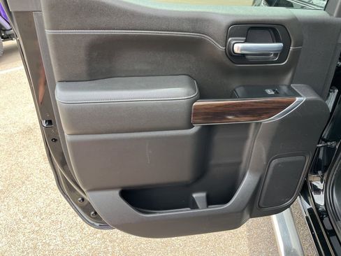 Used 2021 GMC Sierra 1500 SLT AWD/4WD image 23