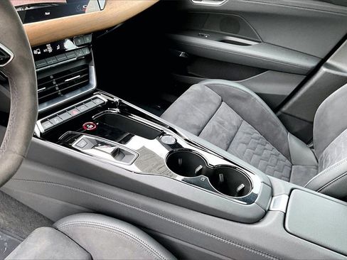 Certified 2023 Audi e-tron GT Premium Plus image 23