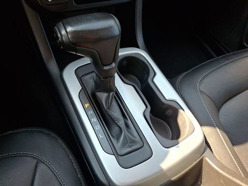 Used 2021 Chevrolet Colorado LT w/ Safety Package AWD/4WD image 14